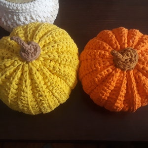 Easy farmhouse Pumpkin Crochet Pattern Instant Digital Download PDF / Fall Thanksgiving Halloween pillow crochet DIY autumn home decor