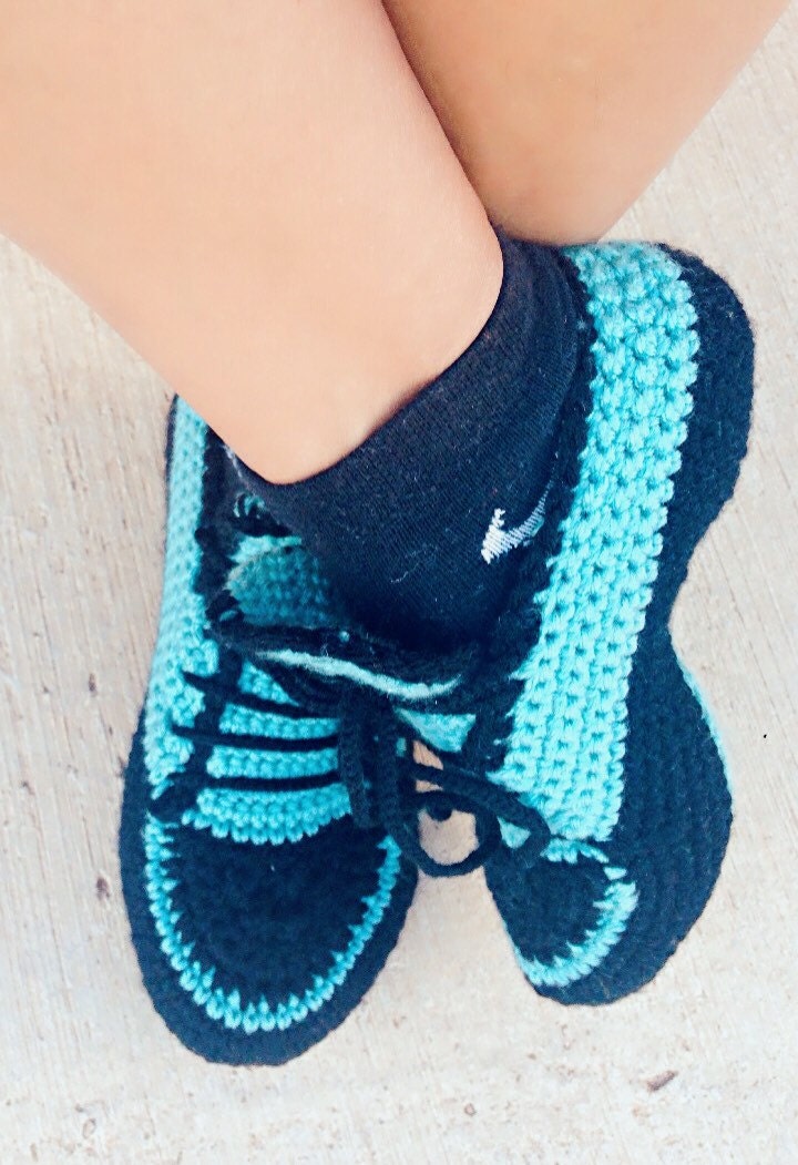 crochet house shoes pattern