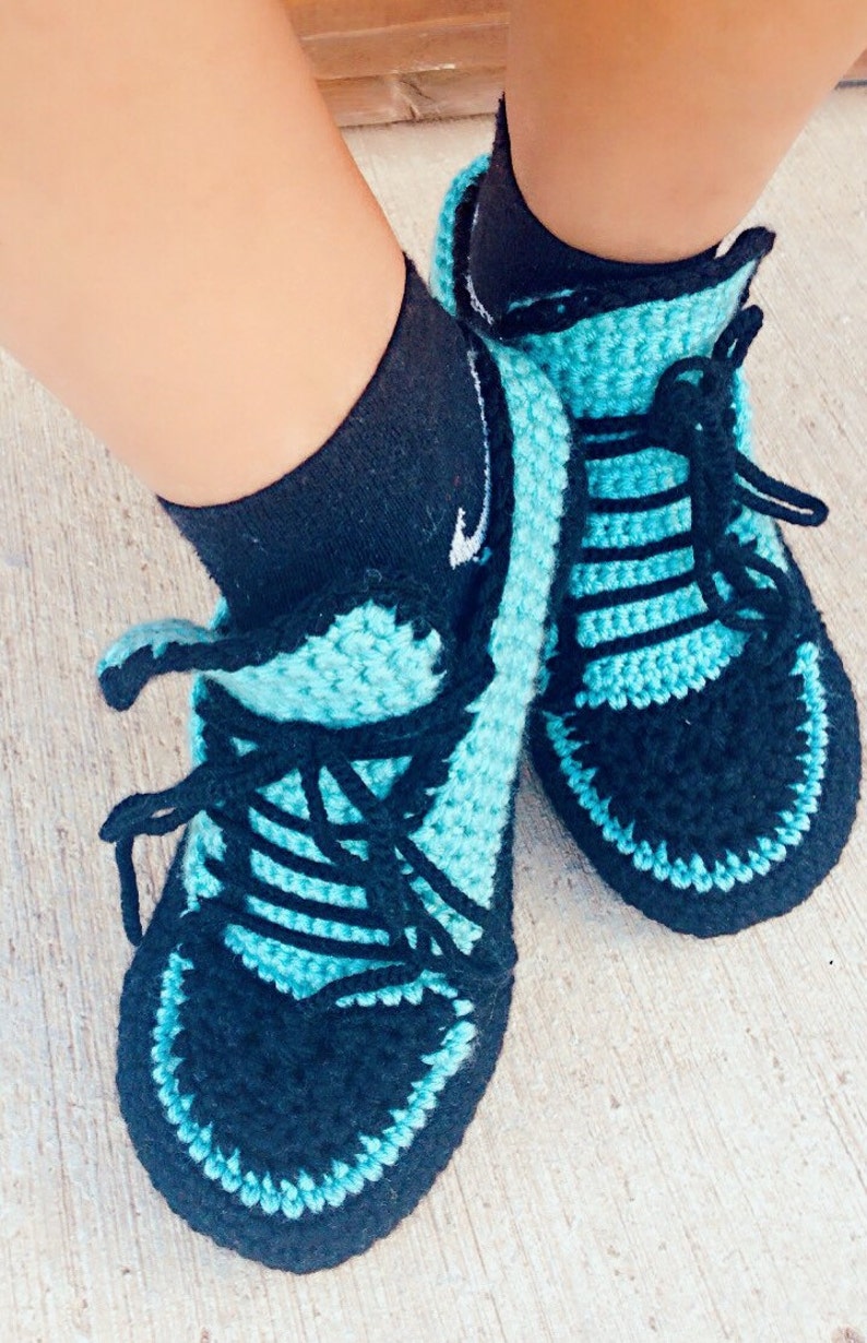 Crochet Pattern sport house shoes, Big girls sizes, Women & Men shoes, US 3-12, with video link, US and UK standard, permission to sell,Sh04 image 3
