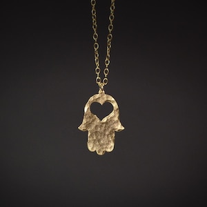 Hamsa necklace gold hamsa jewelry protection necklace dainty hand charm necklace hamsa pendant