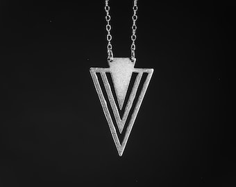 Triangle necklace, Chic Silver Geometric jewelry Elevate your Look with Modern Edge