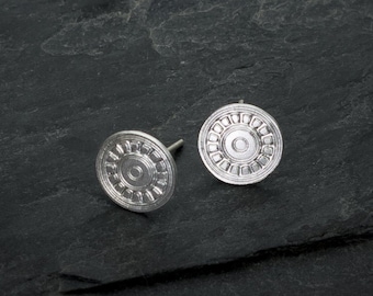 Disc earring circle stud earrings silver disc stud earring