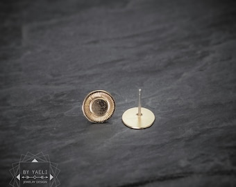Circle stud earrings geometric earrings gold minimalist circle post earrings