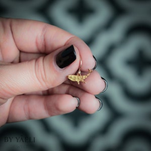 Whale earrings, gold tiny whale dangle earrings zdjęcie 8