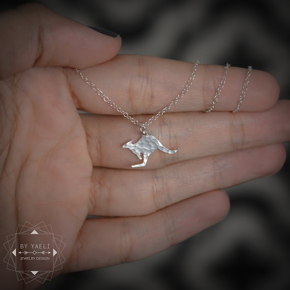 Cute Kangaroo Charm Pendant Gold/Silver Color Animal Necklace Women Gift Jewelry 