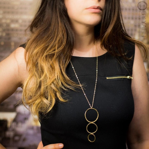 Lot De Bijoux Fantaisie - Collier Sautoir Géométrique Et Grandes Boucles D'oreilles Créoles - Argenté - Neuf
