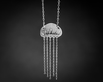 Jellyfish necklace silver jellyfish pendant sea necklace ocean charm beach jewelry gift for her