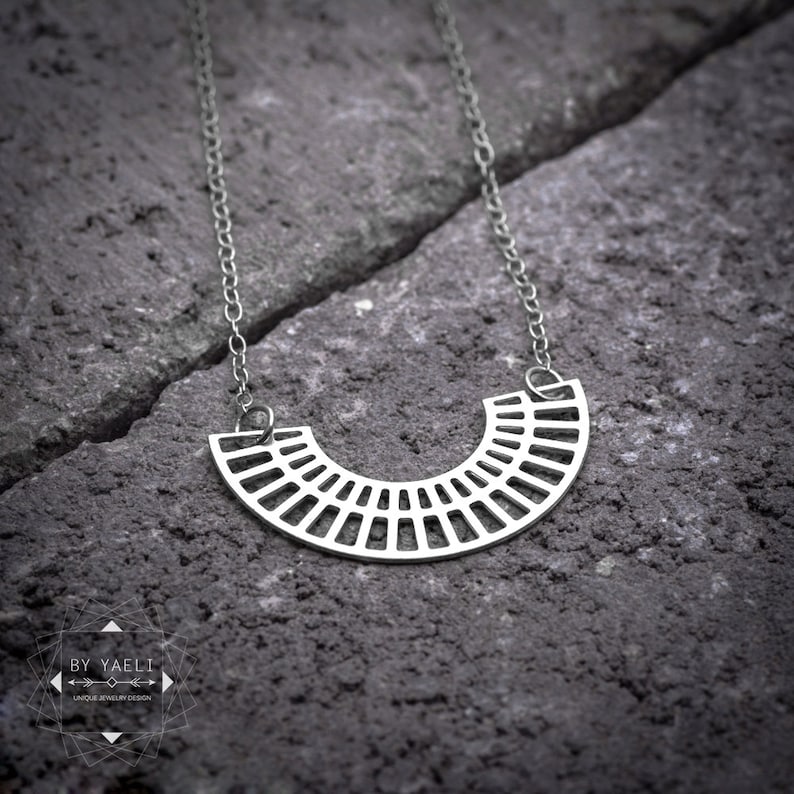 Geometric necklace circle necklace open circle necklace minimalist necklace simple necklace gold circle everyday necklace circle jewelry