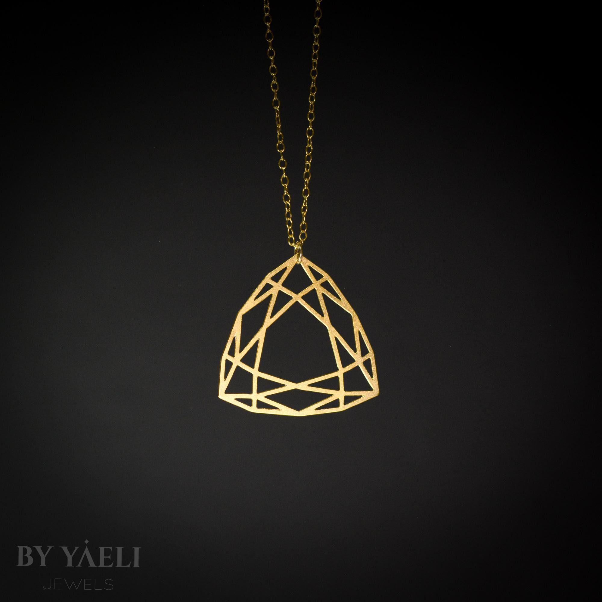 幾何学的デザイン ネックレス 黒と金 幾何学的デザイン ネックレス 黒と金 幾何学的デザイン ネックレス 黒と金