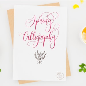 Vårkalligrafi-arbetsbok – Blomstrande övningsblad, studsande bokstäver, penselpenna och dopppenna PDF