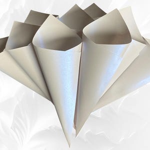 Pearl White Shimmer Confetti Cones