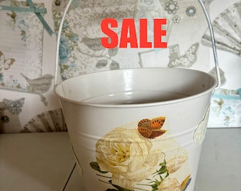 Confetti Bucket, Bucket for confetti cones, SPRING SALE 2024,  Bucket for petals