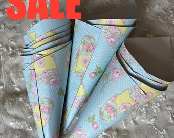 Party Cones, 12 Confetti Holders, Table gift bags,   SPRING SALE 2024