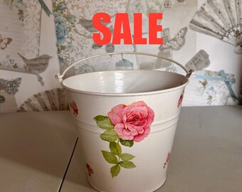 SPRING SALE 2024,  Confetti Bucket, Small Bucket for confetti petals of cones.