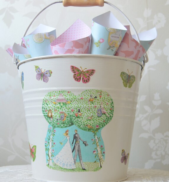 Wedding Confetti Holder Personalised Wedding Confetti Bucket Etsy