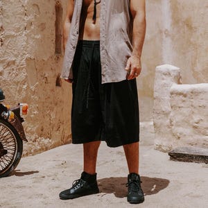 Black Cotton Hakama Shorts: Men's Japanese Style Wide Leg Culottes