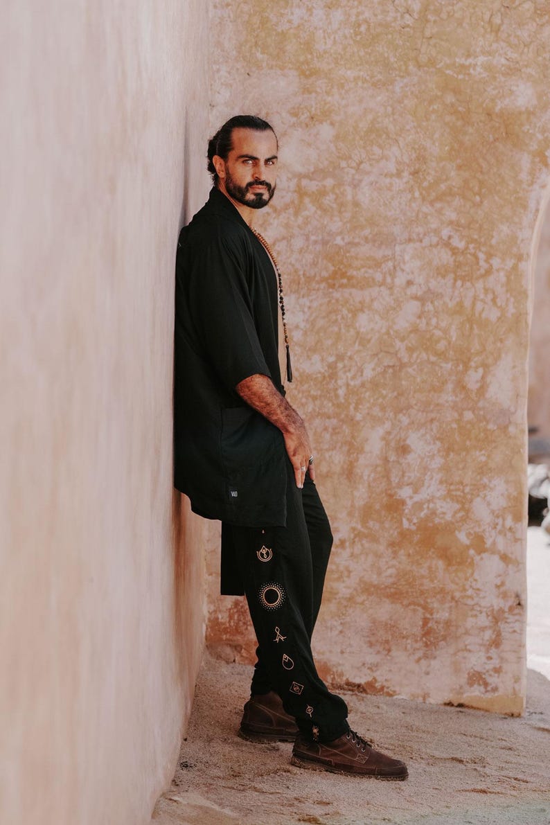Ropa para Burning Man: Kimono negro de Tencel • Conjunto de salón alternativo de lujo imagen 6