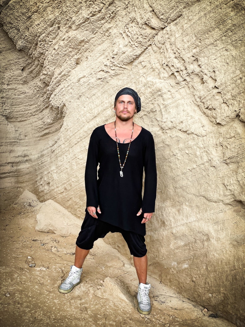 VALO Design Capris DUNE – Lightweight and comfortable harem-style drop-crotch shorts, offering a natural, airy feel that fits like a second skin—perfect for summer