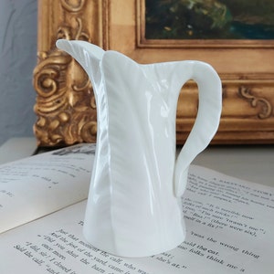 Vintage Royal Worcester Creamer: 1951 Bone China Blanc De Chin