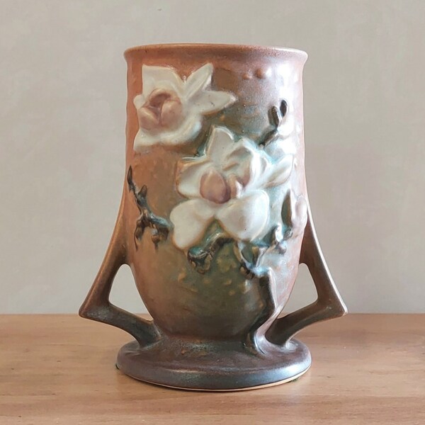 Roseville U.S.A. Magnolia Vase Brown Two Handled Vase 87-6" Large Cream Magnolia Blossom on Dusty Green Background, Made in USA