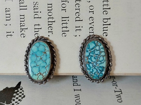 Vintage Silver and Turquoise Screw Back Earrings … - image 3