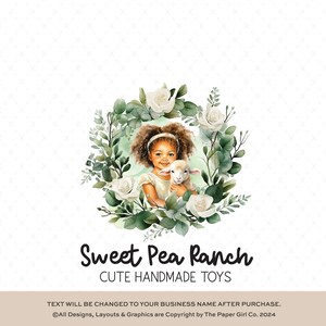 Adorable logotipo prefabricado de acuarela de niño y cordero, linda marca de animales de granja, diseño de logotipo de empresa rústica, logotipo boutique