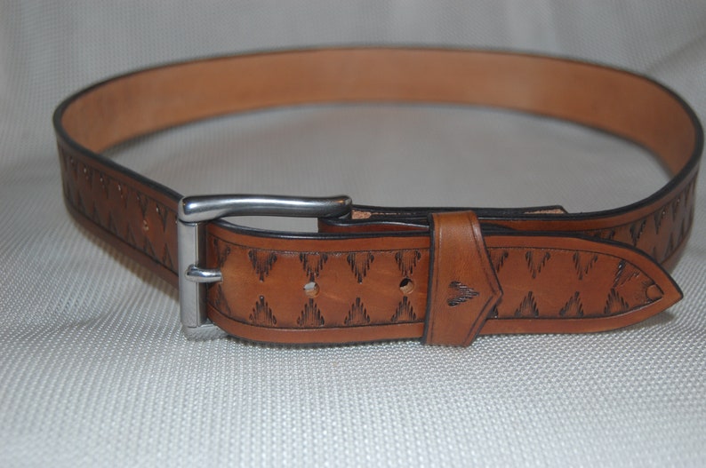 hand tooled hand made 100/% real leather belt please message for sizing made to order