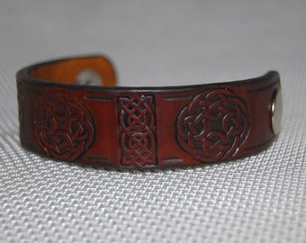 leather bracelet cuff bracelet celtic bracelet cuff bracelet handmade hand tooled hand dyed 1 inch wide snap to snap measurements