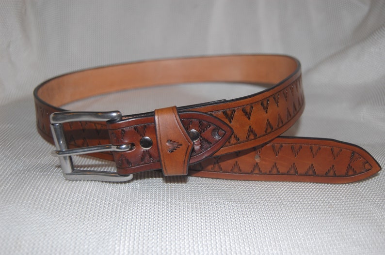 hand tooled hand made 100/% real leather belt please message for sizing made to order