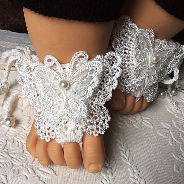 Christening shoes, Baptism booties, baby butterfly sandals, baby photo props, newborn crochet booties, baby girl shoes, white lace booties