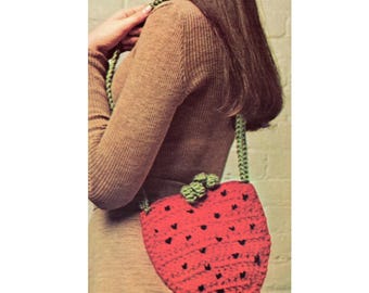 Schema all'uncinetto per borsa a tracolla a forma di fragola Schema all'uncinetto per borsa a mano a forma di fragola PDF Download immediato