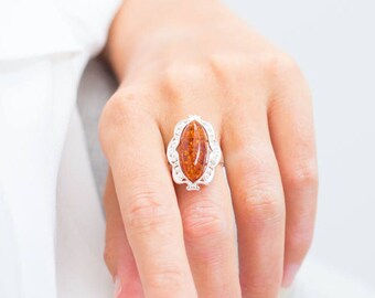 Decorative Baltic Amber Ring, Adjustable Oval Ring, Victorian Marquise Amber Ring, Classic Amber and Silver Jewellery, Elegant Gemstone Ring