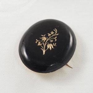 Broche victorienne en or 14 carats : cœur qui saigne en émail noir, bijoux de deuil, Allemagne 1870
