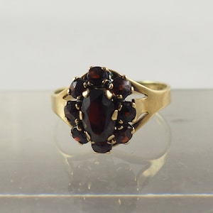 Vintage Art Deco Period Bohemian Garnet and 8K Gold Oval Cluster Ring, 333 Gold, Ring Size USA 7.6, UK P, Germany 56,  Berlin, Germany 1930s