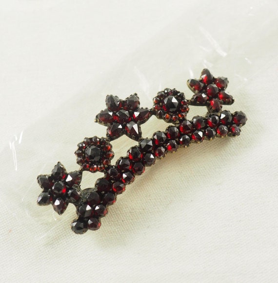 欧州アンティーク フランスより ボヘミアン ガーネットブローチ 欧州