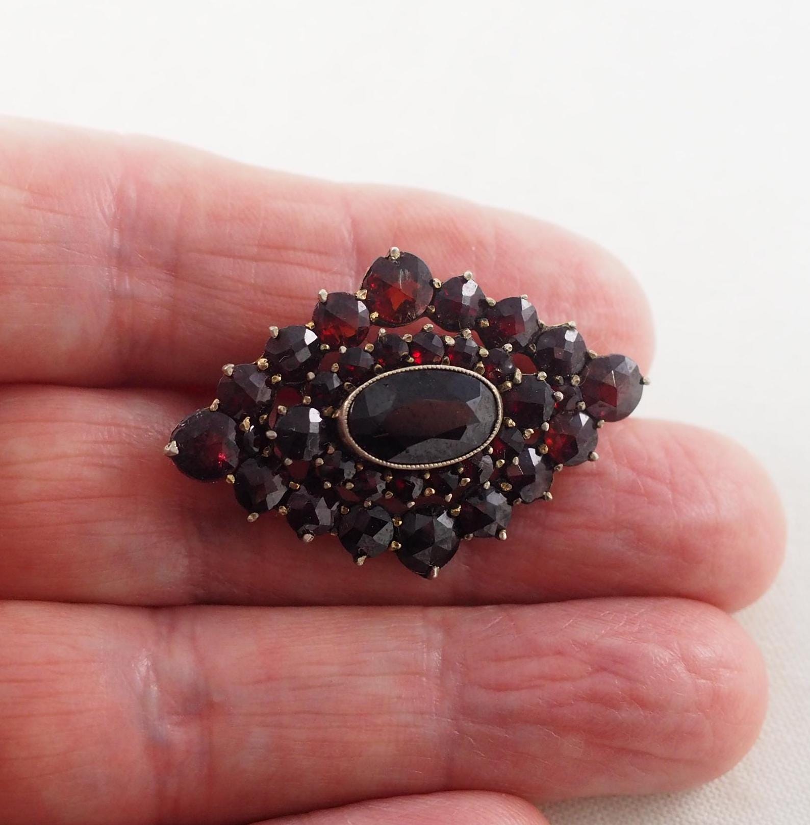 アンティーク エドワード朝 ボヘミアン ガーネット ブローチ、835