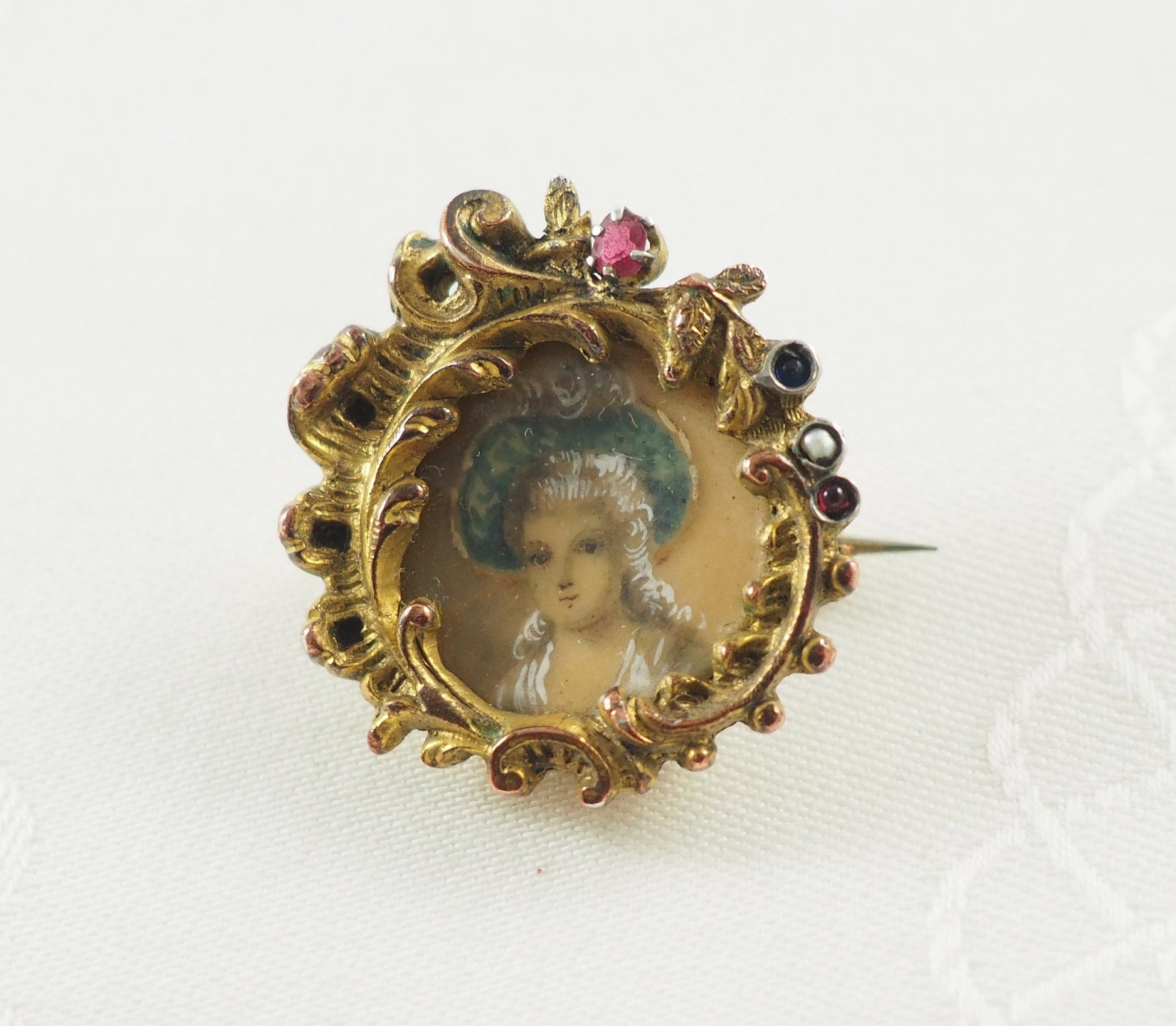 Broche Ancienne En Or Jaune 18 Carats Avec 2 Miniatures Et Perles D'eau Douce - Époque 18ème Siècle