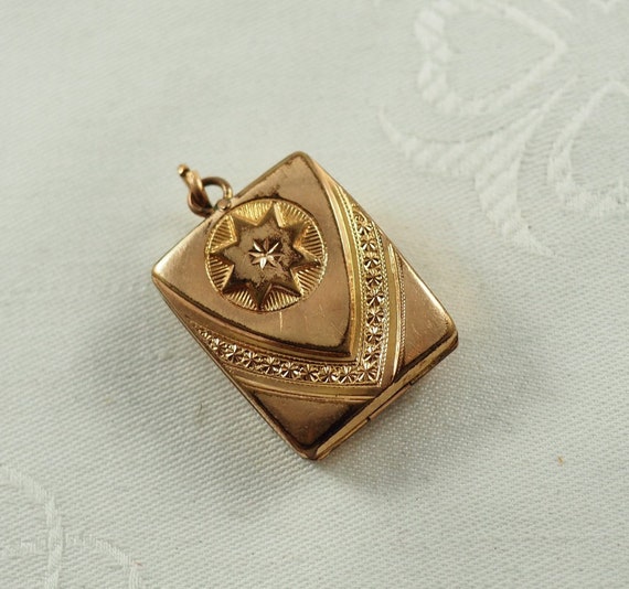 Antique Victorian Gold Filled Rectangular Locket,… - image 1