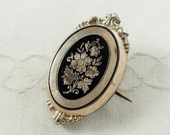 Broche antiguo victoriano de esmalte chapado en oro: El lenguaje de las flores, Alemania, década de 1870.