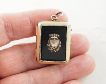 Pendentif Médaillon Victorien Années 1880 Avec Onyx Et Corail - Or Double