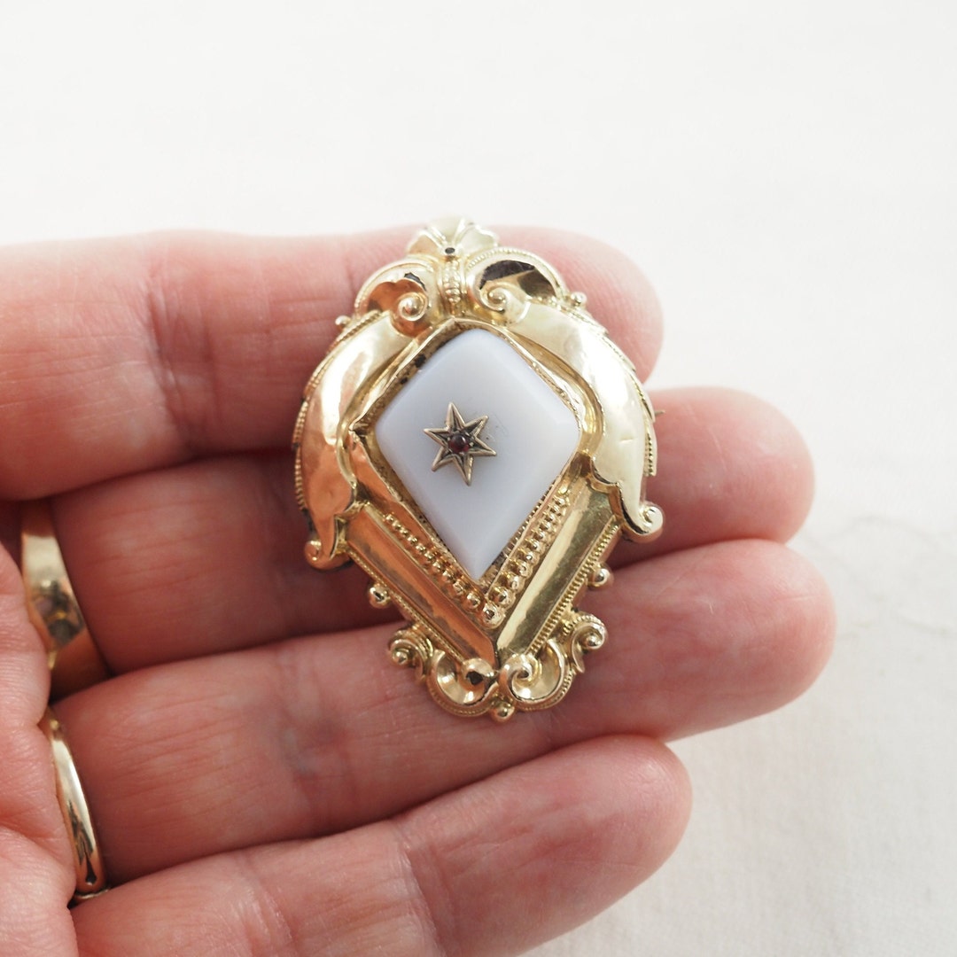 Broche Ou Pendentif d'époque Art Nouveau