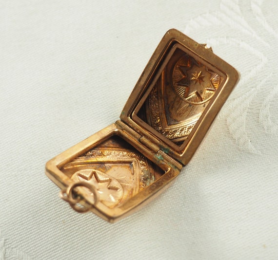 Antique Victorian Gold Filled Rectangular Locket,… - image 6