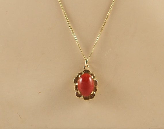 Vintage Art Deco Coral and 8K Gold Oval Pendant a… - image 9