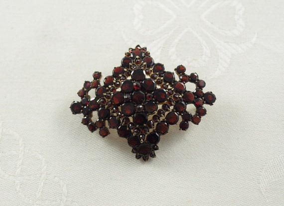 アンティーク ビクトリア朝 ボヘミアン ガーネット ブローチ、フラット