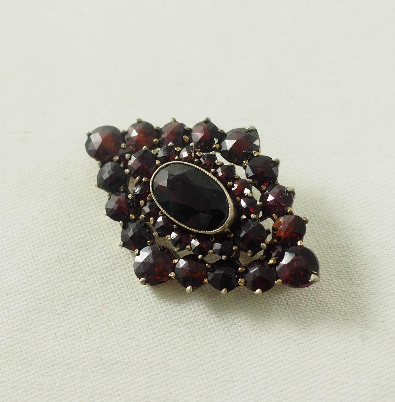 アンティーク エドワード朝 ボヘミアン ガーネット ブローチ、835