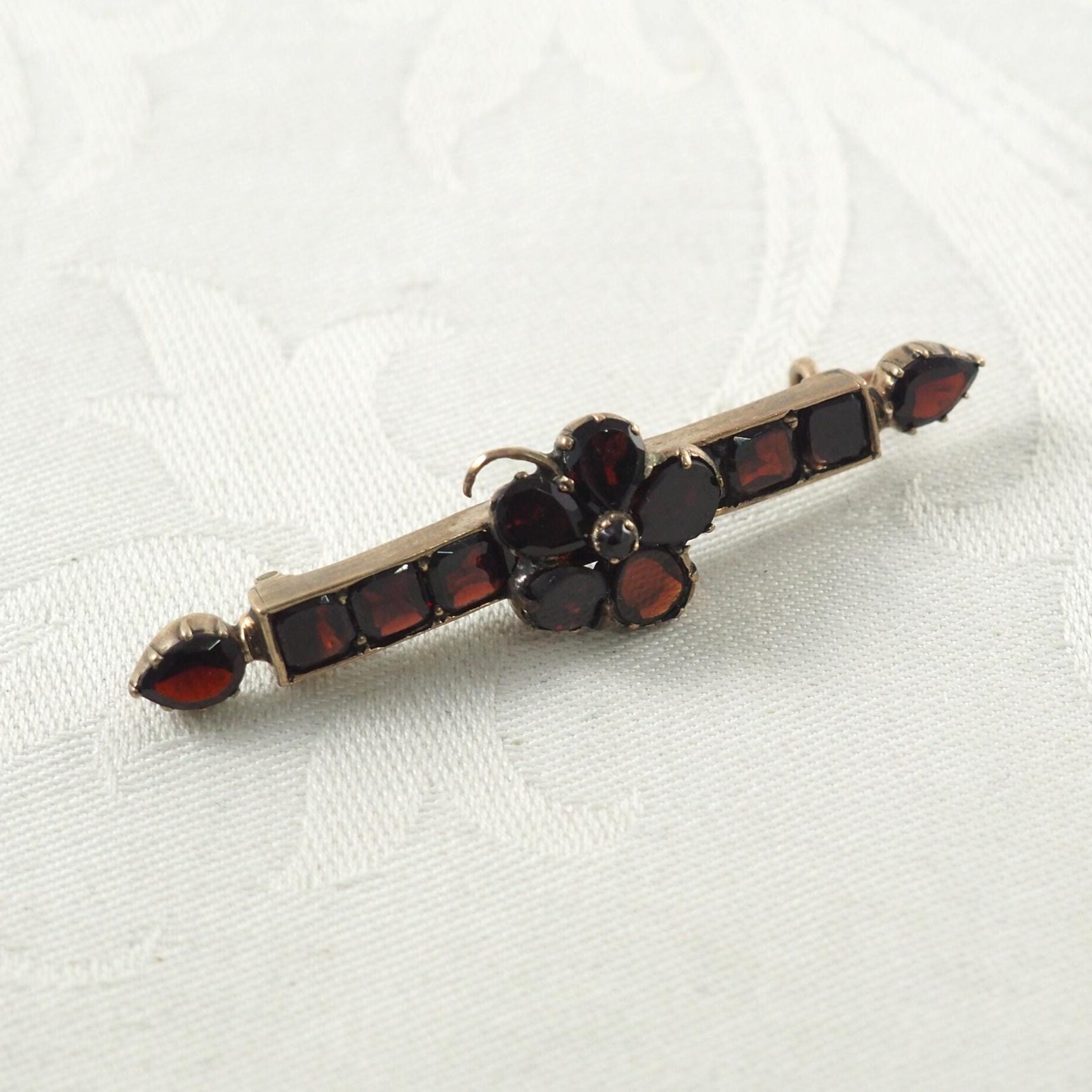 Broche Cœur Ancienne XIXe Siècle - Grenat Et ½ Perle, Fleur De Pensée - Métal Doré