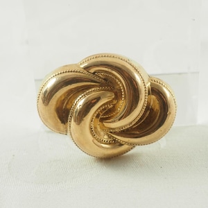 Broche antiguo victoriano con nudo de amor en oro de 14 quilates, parte trasera de plata, probado con ácido, cierre de alfiler simple, Alemania 1860-80