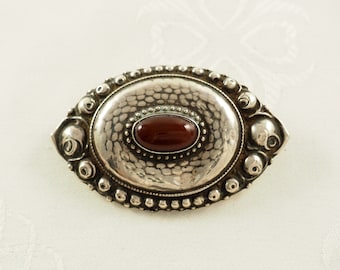 Antik Skonvirke Silverbrosch: Art Nouveau Karneol Cabochon, Tyskland 1910-talet
