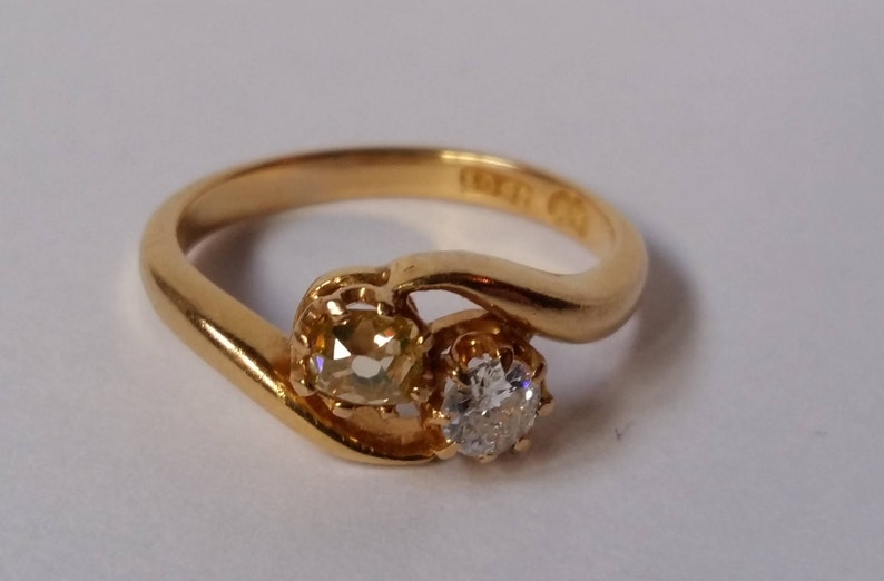 Ring Size USA 6.1 UK L 12 Engagement 18K Gold Antique Victorian White and Champagne Colored Diamond Cross-Over Ring Fancy Diamond
