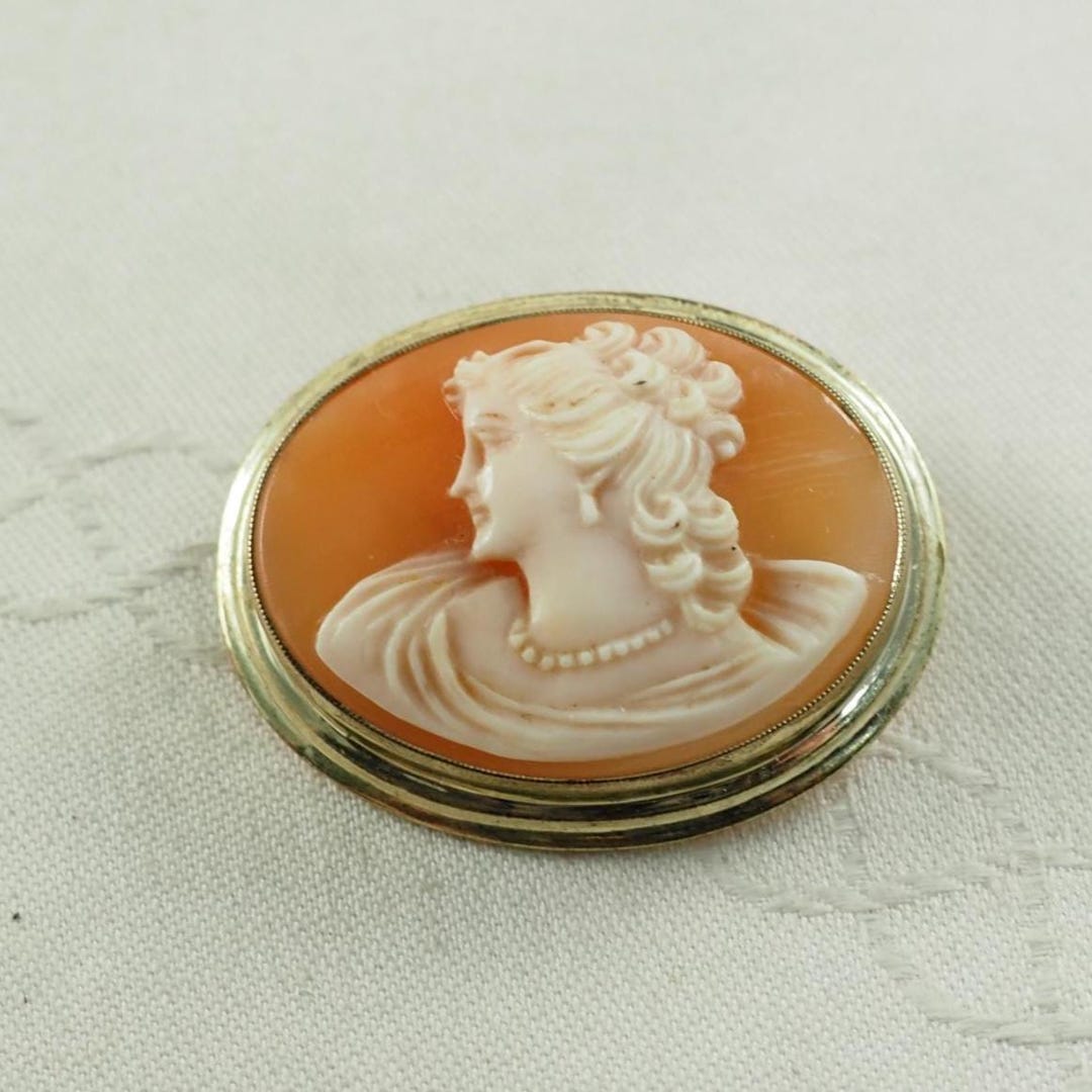 Broche Camée Femme Minerve Antique Sur Coquillage - XIXème Siècle - Très Bon État